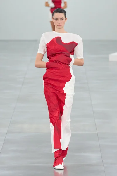 Look 1